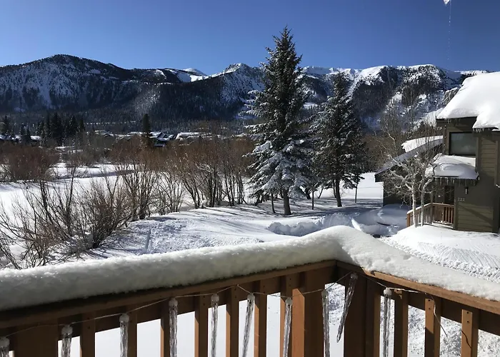 Snowcreek II #220 Condo